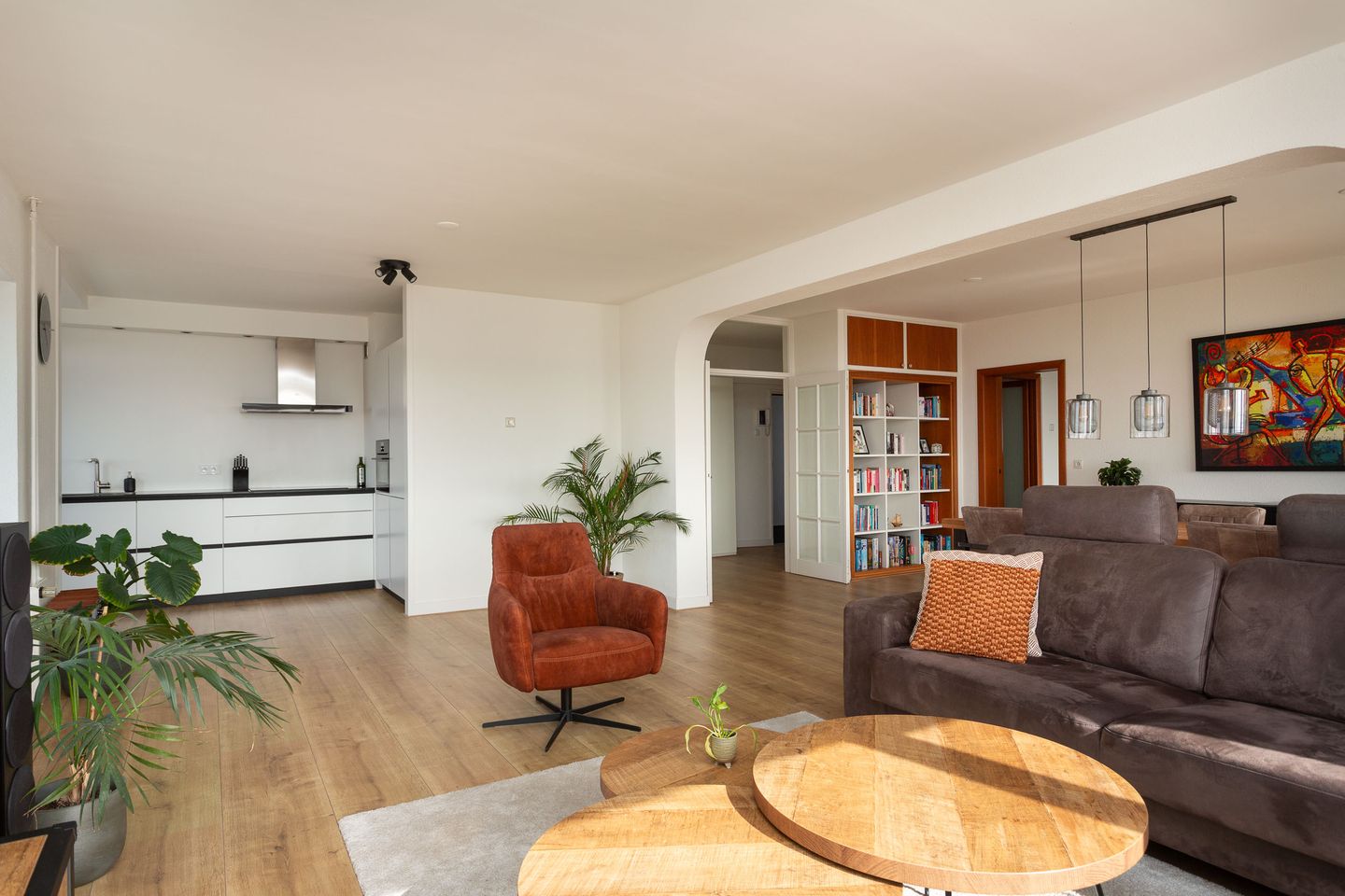 Photo 4 of Plantijnstraat 102