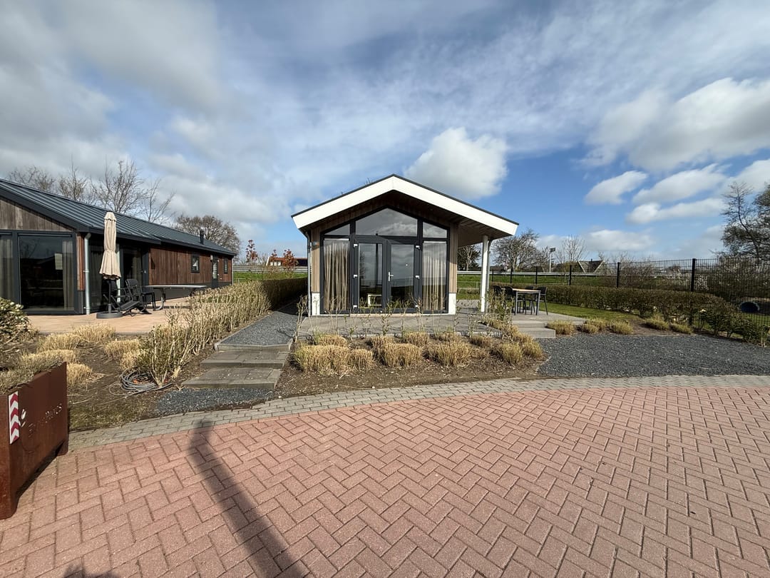 Foto 1 van Zuiderdijk 1-50