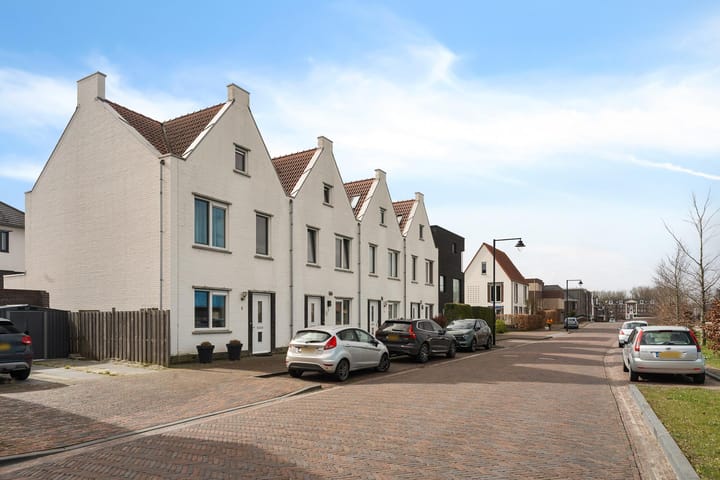 Photo 2 of Nobelstraat 5