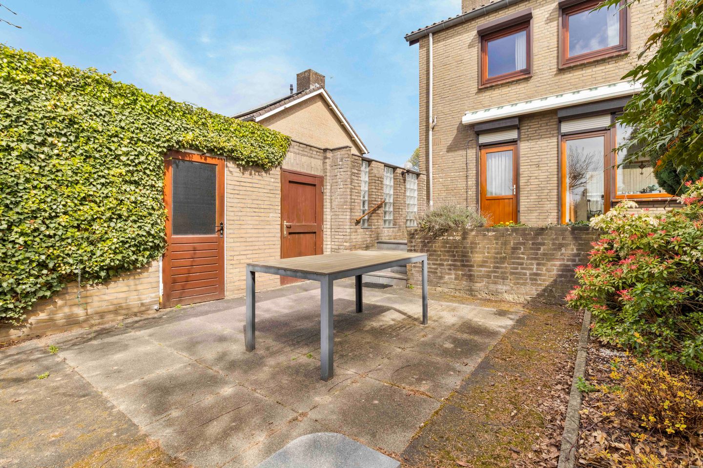 Foto 10 van Tuinstraat 9