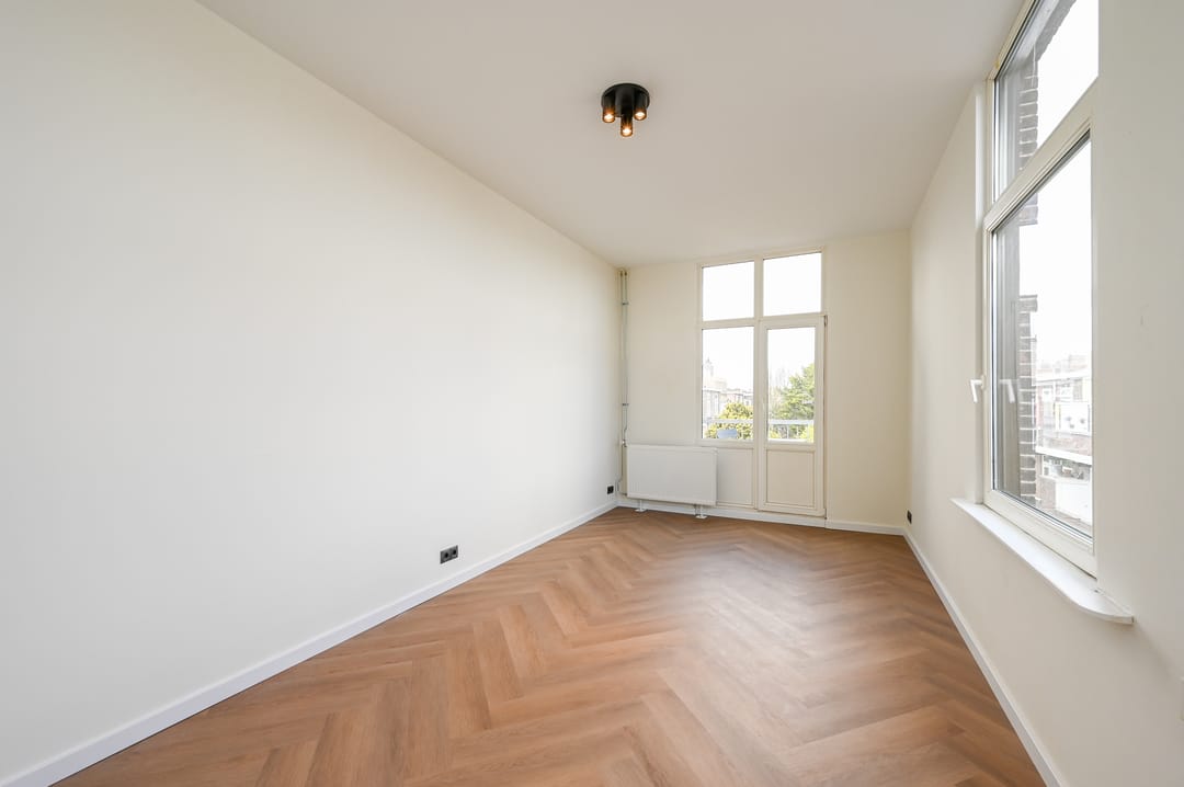 Foto 31 van Loosduinseweg 1049