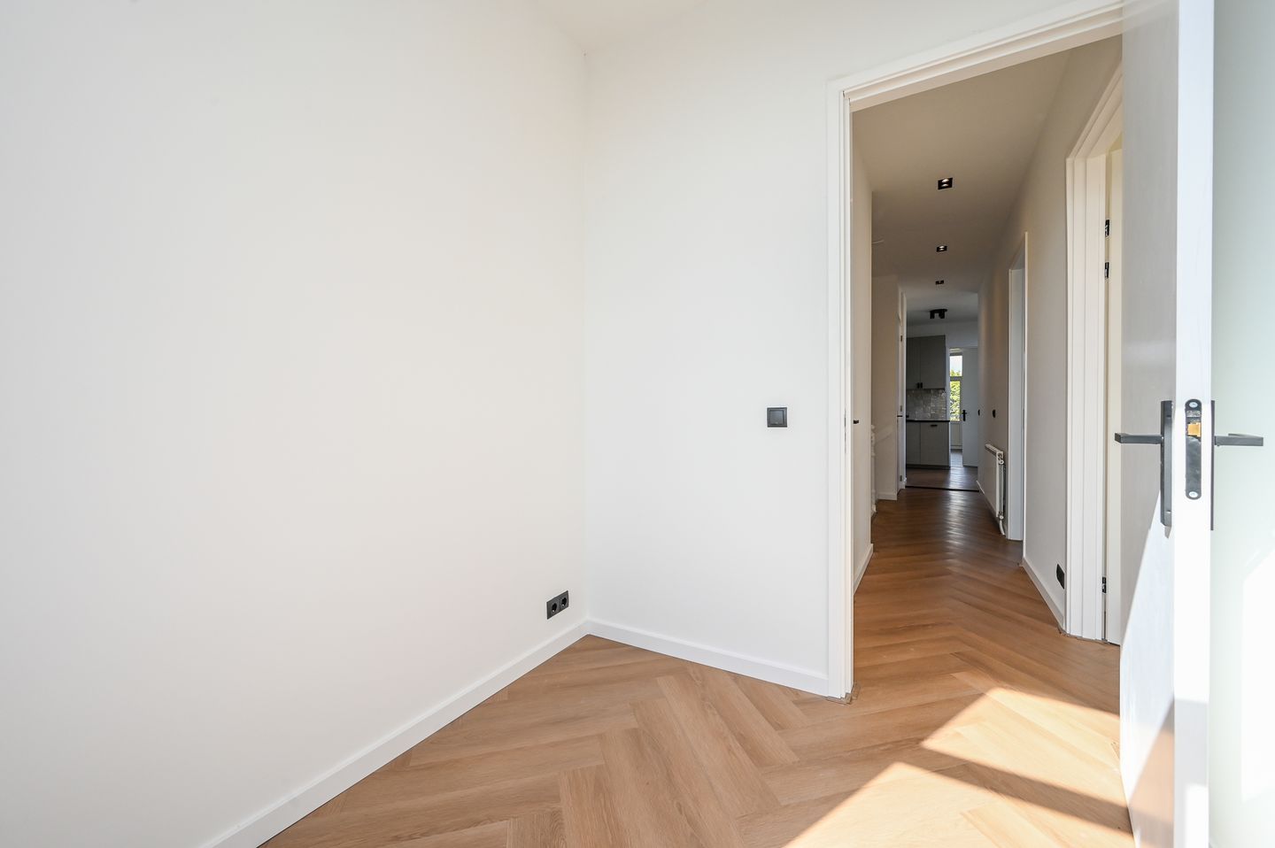 Foto 20 van Loosduinseweg 1049