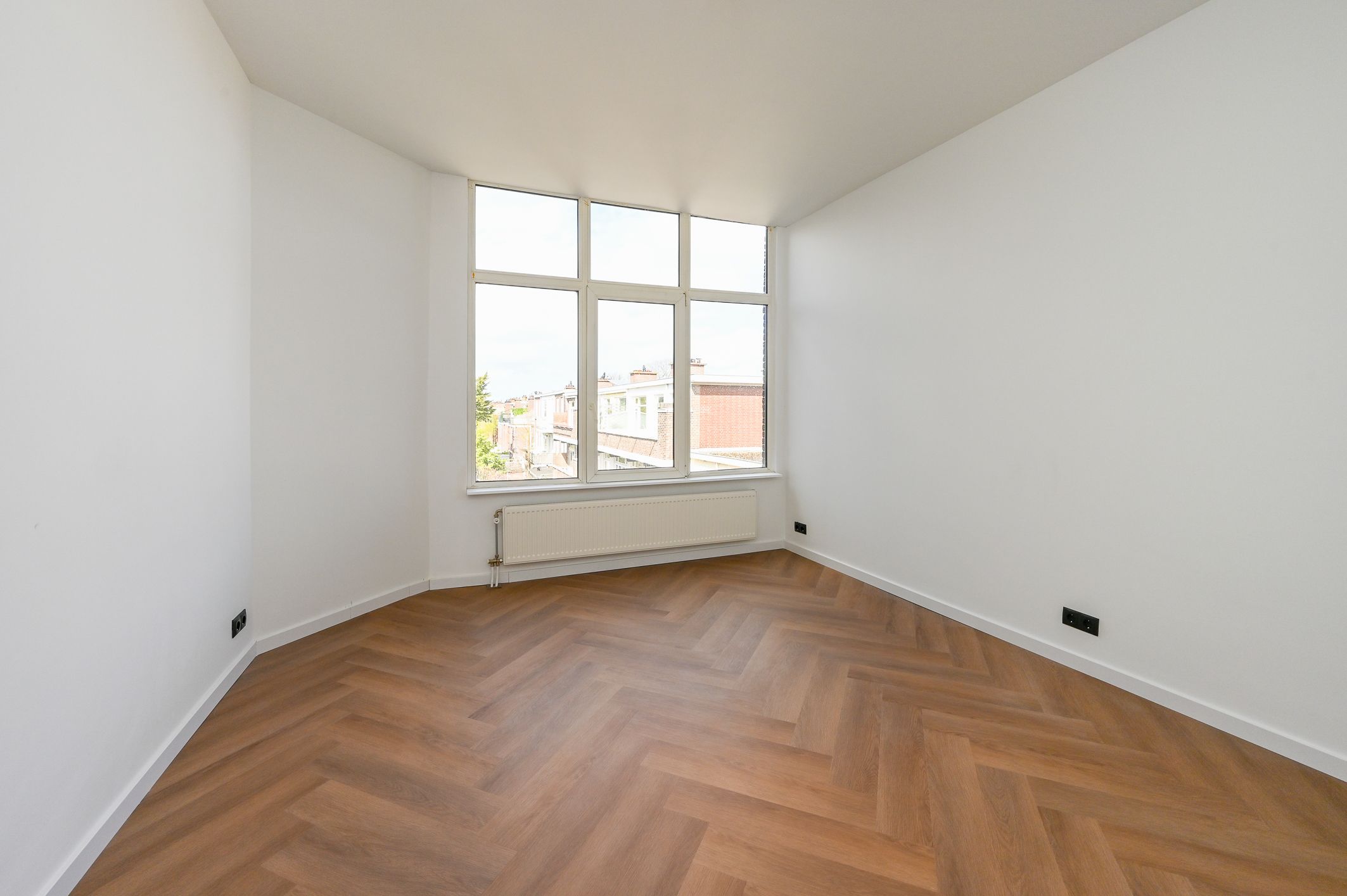 Foto 24 van Loosduinseweg 1049