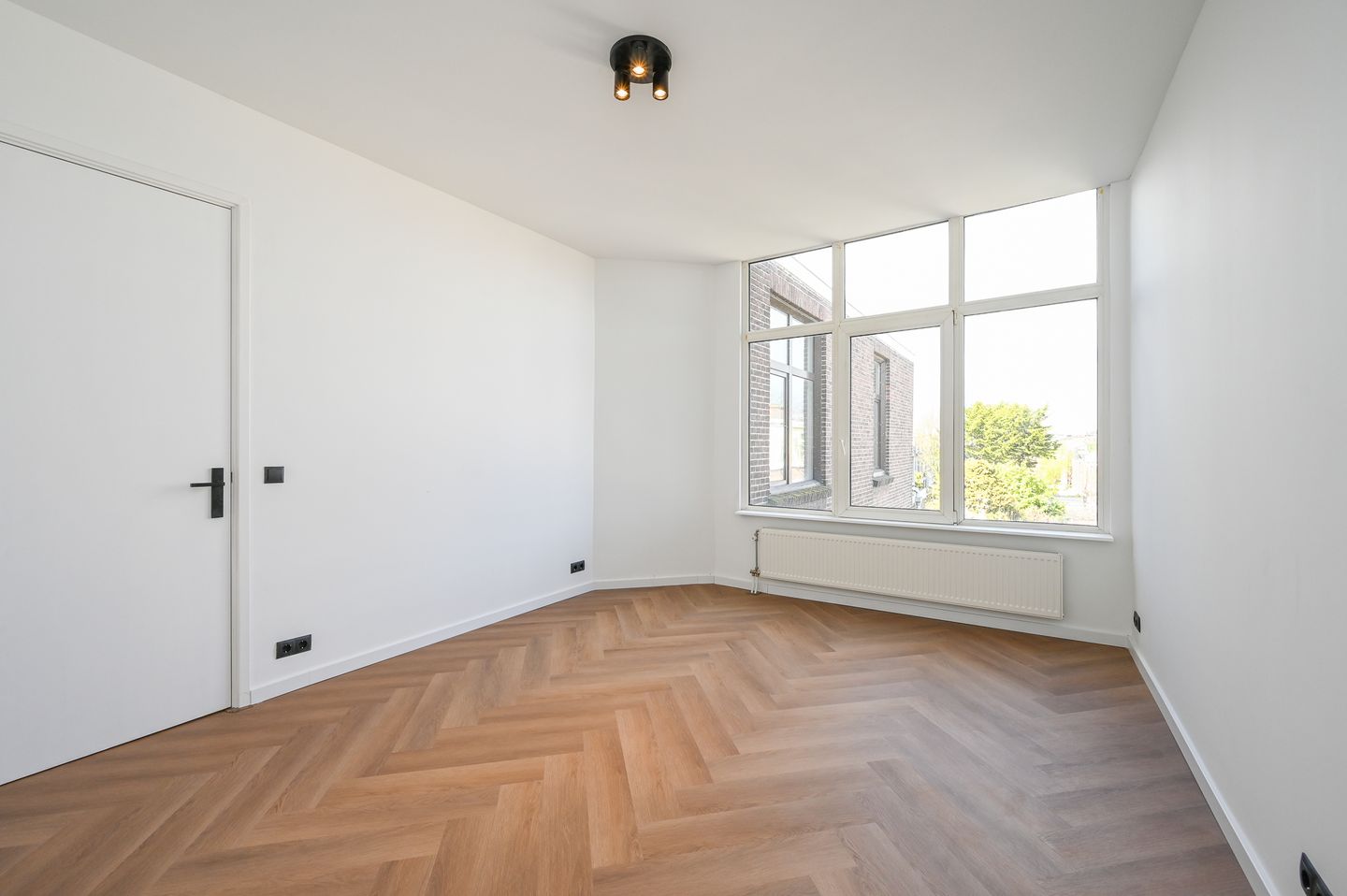 Foto 25 van Loosduinseweg 1049