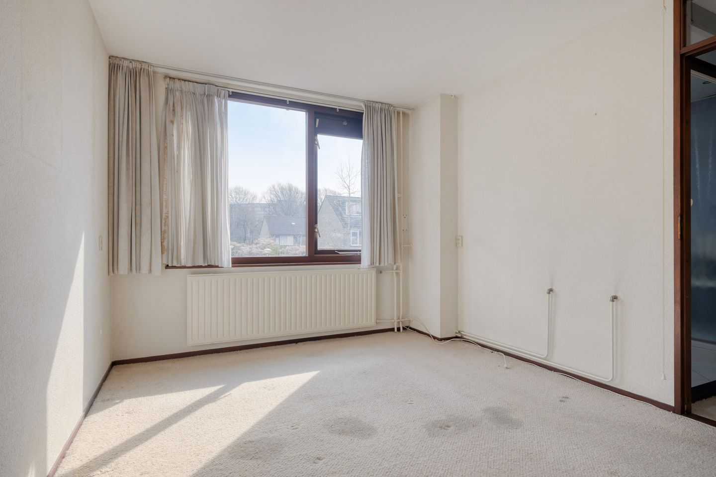 Spacious 5-Room Terraced House with Dormer Window in Green Surroundings — 14