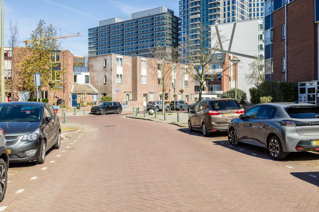 Foto 32 van Charlotte de Bourbonstraat 30