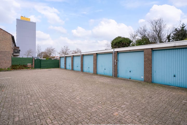 Photo 4 of Oudstraat