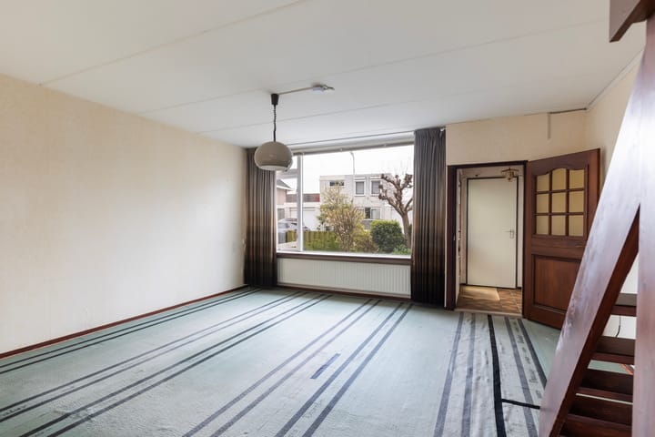 Tussenwoning te koop: Tuindersweg 83, Maasdijk