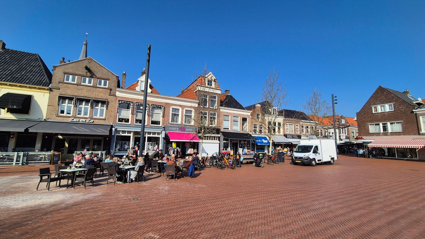 Bekijk foto 3 van Markt 14