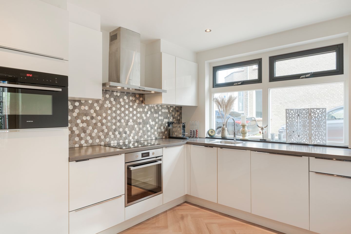 Photo 14 of E.A. Borgerstraat 15