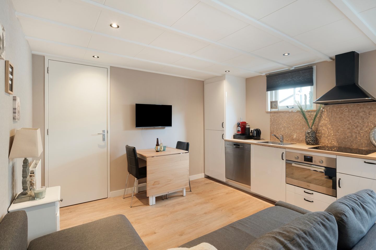 Photo 40 of E.A. Borgerstraat 15