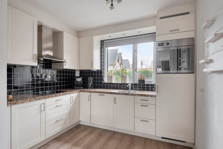 Foto 3 van Den Elst 8