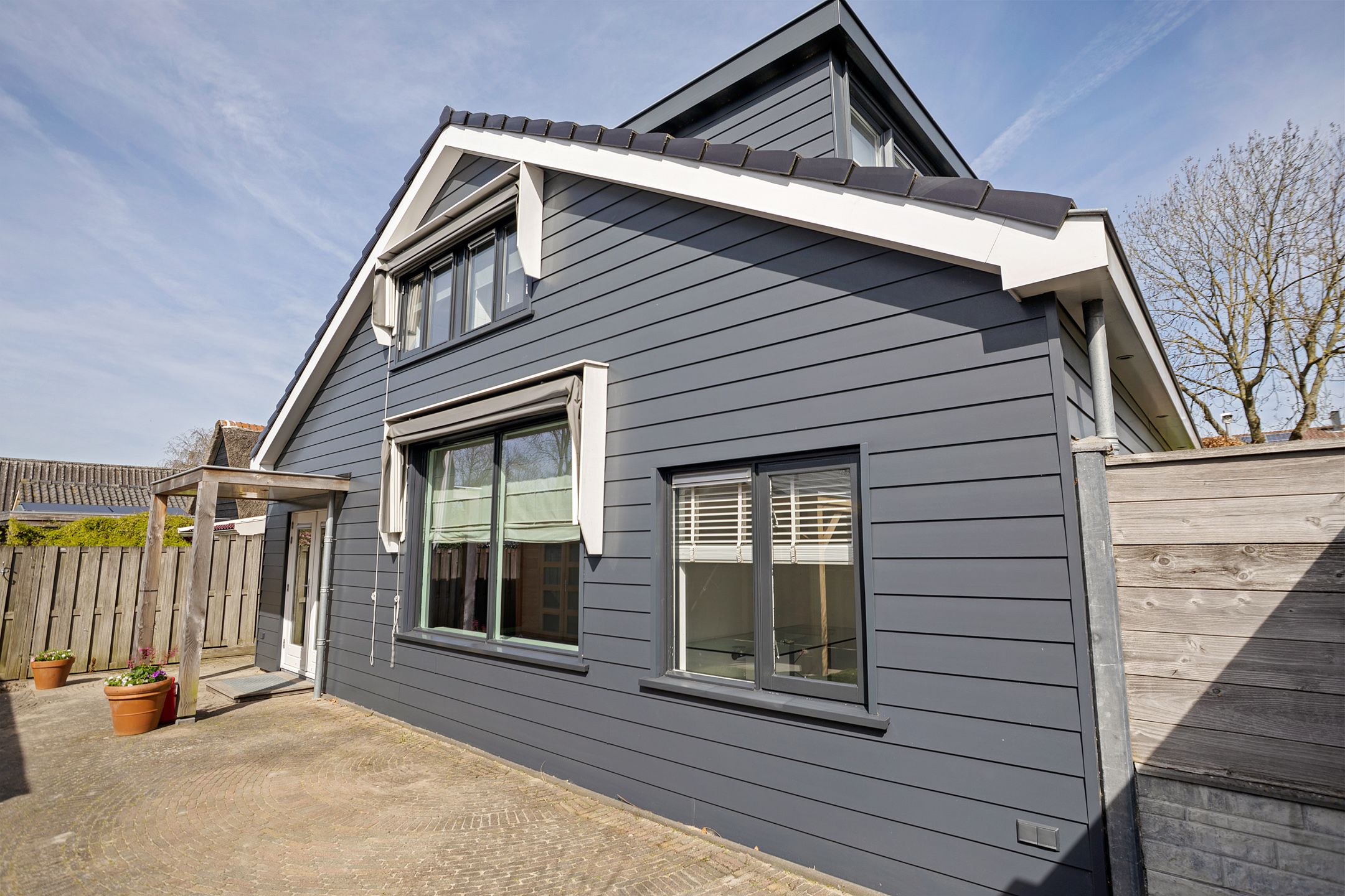 Photo 36 of Raadhuisstraat 25