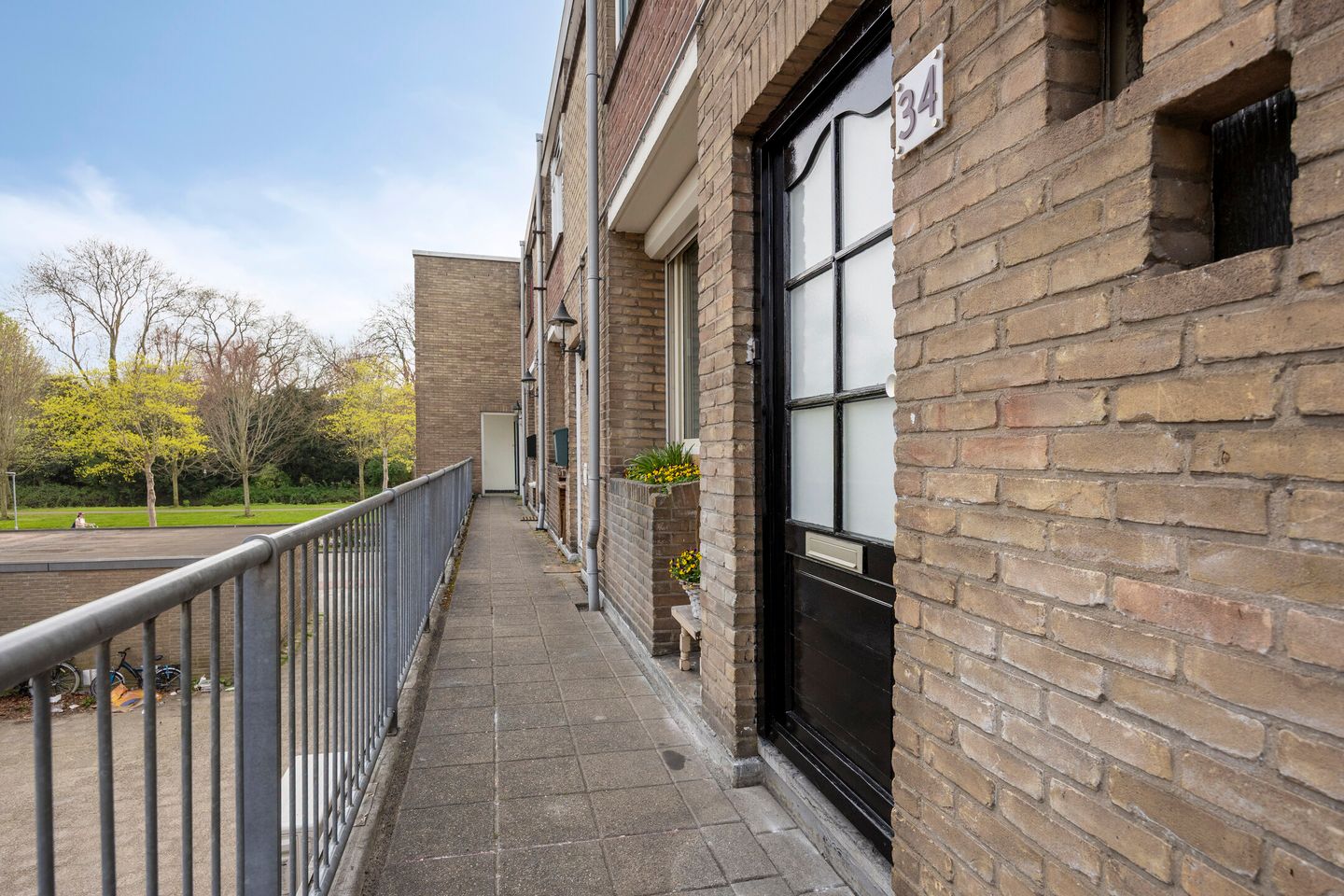 Photo 5 of van Meelstraat 34