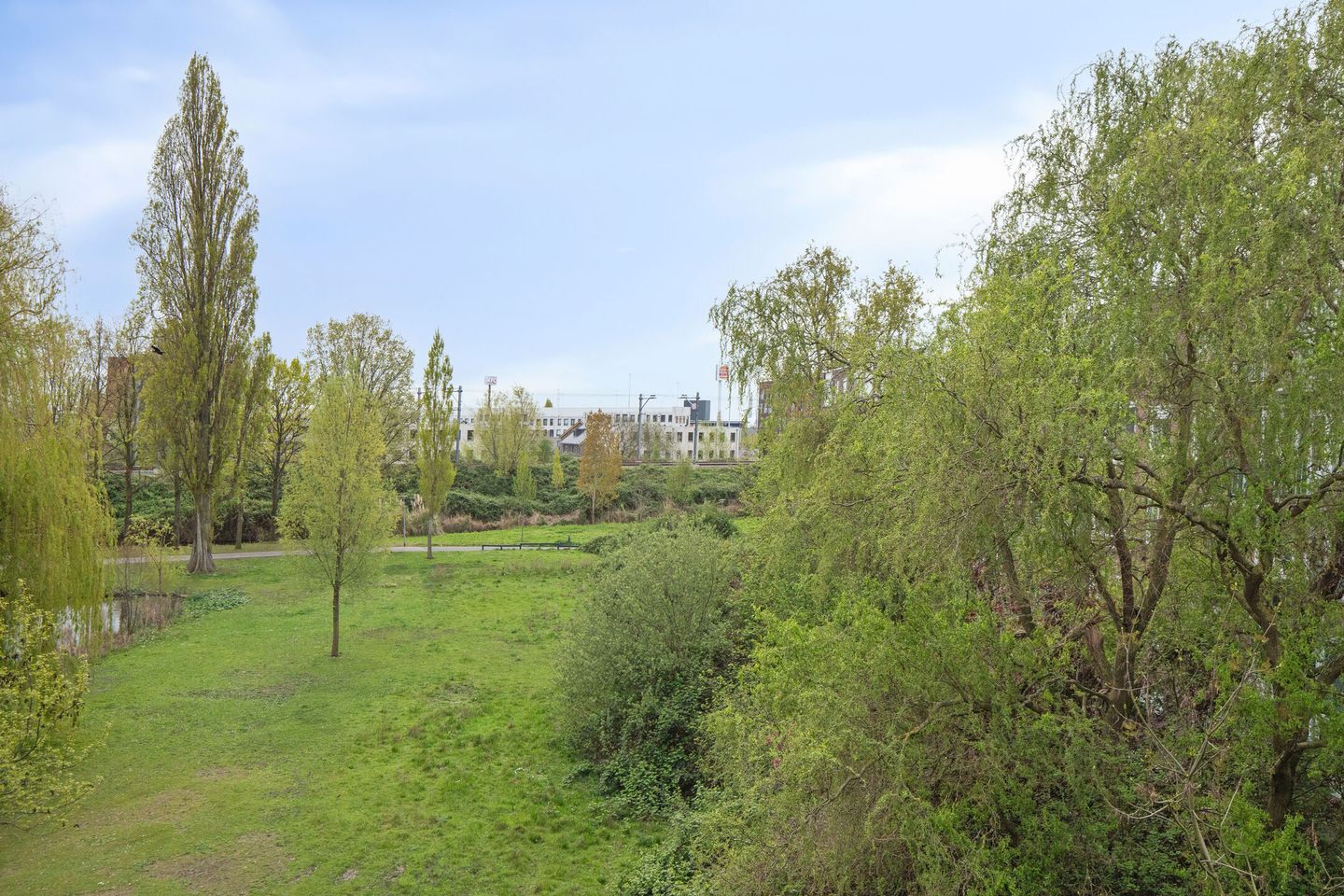 Foto 25 van van der Duyn van Maasdamlaan 120-C