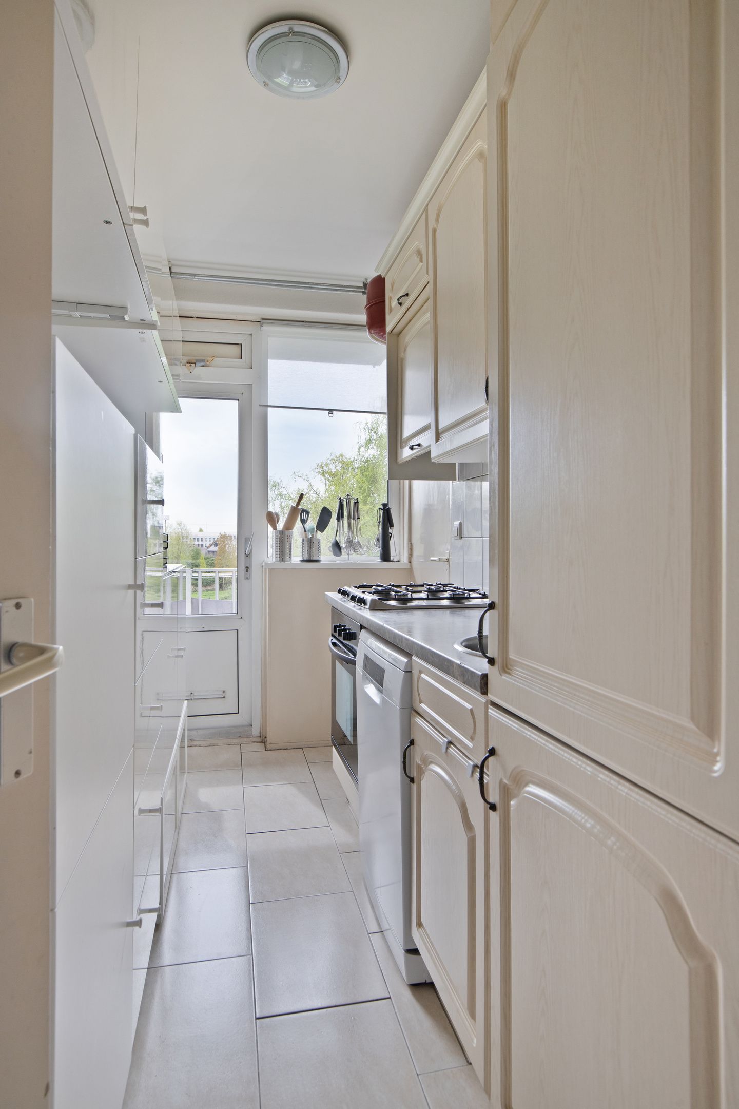 Foto 10 van van der Duyn van Maasdamlaan 120-C