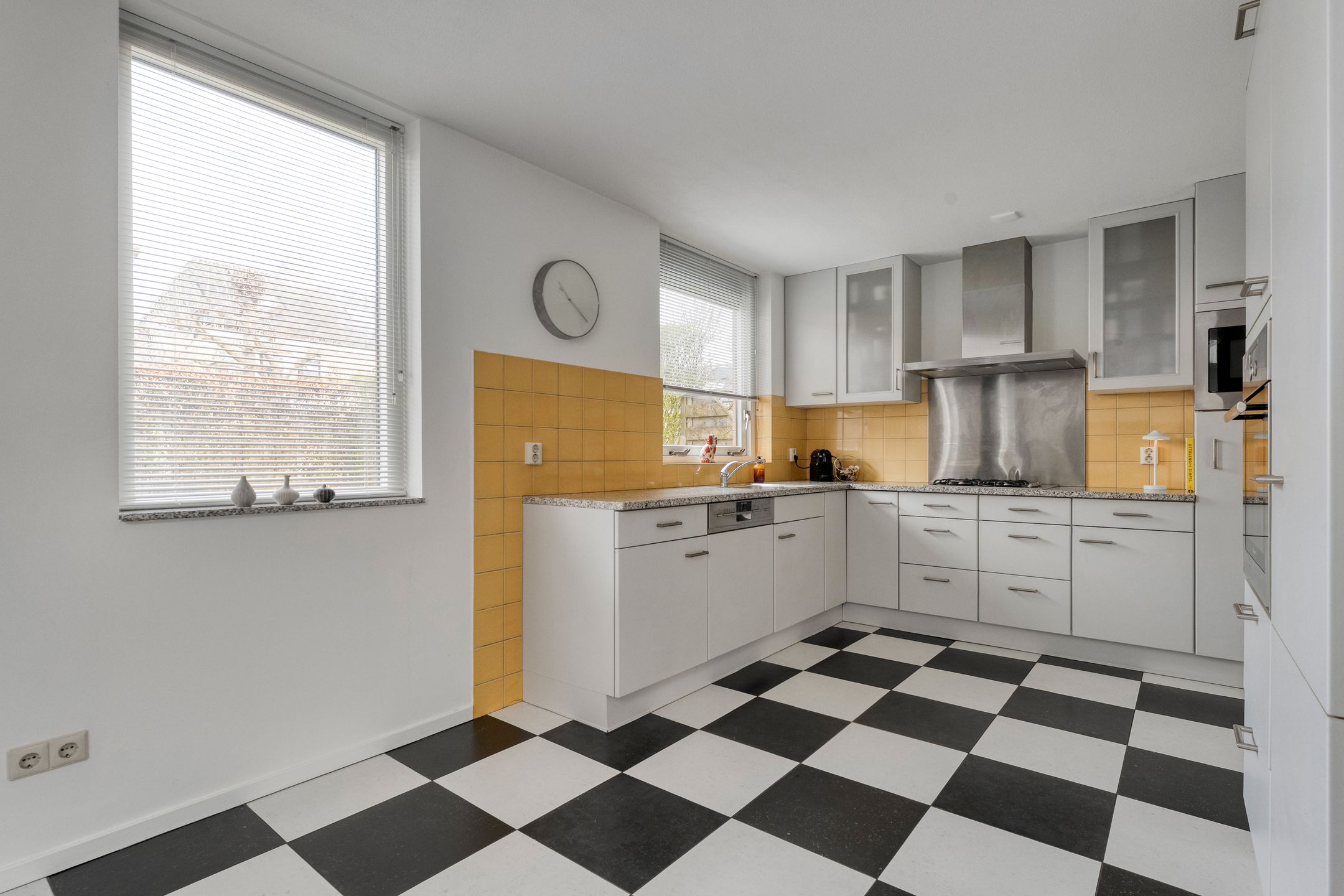 Foto 15 van Bordeauxstraat 19