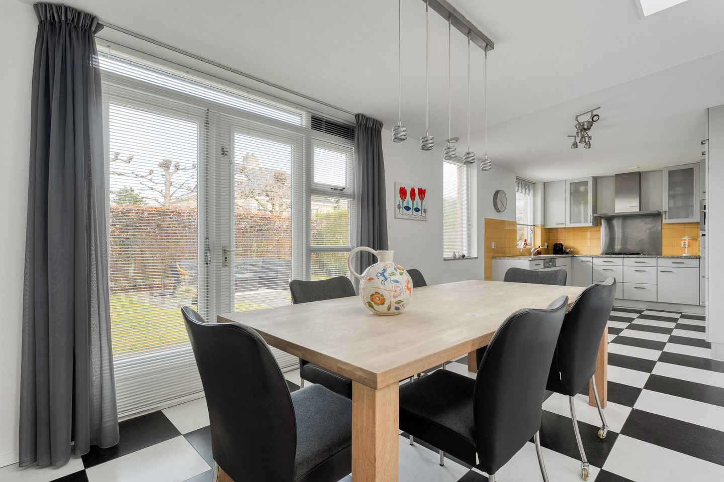 Foto 14 van Bordeauxstraat 19