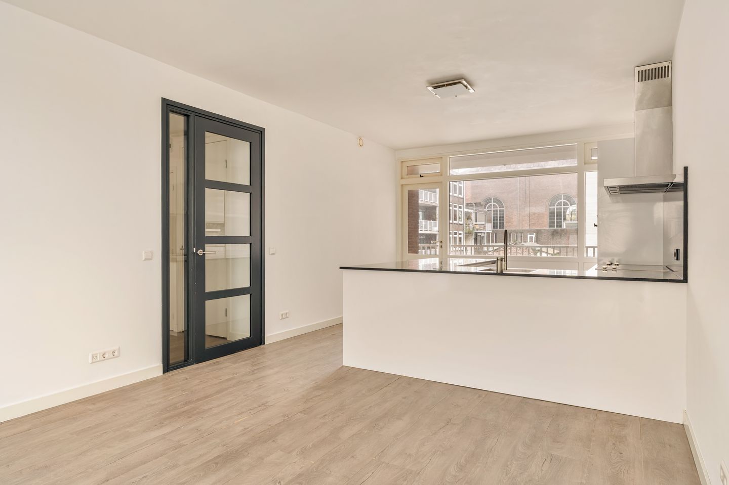Photo 4 of Jodenbreestraat 116