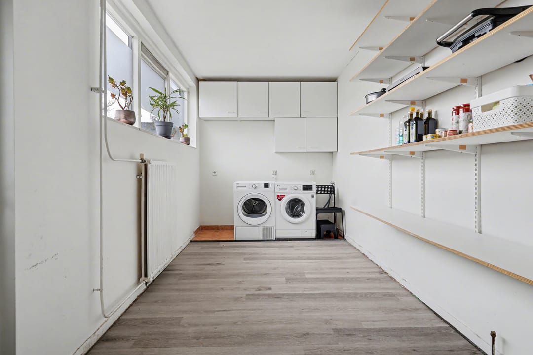Spacious Extended Terraced Home with 4 Bedrooms in Vlijmen — 17
