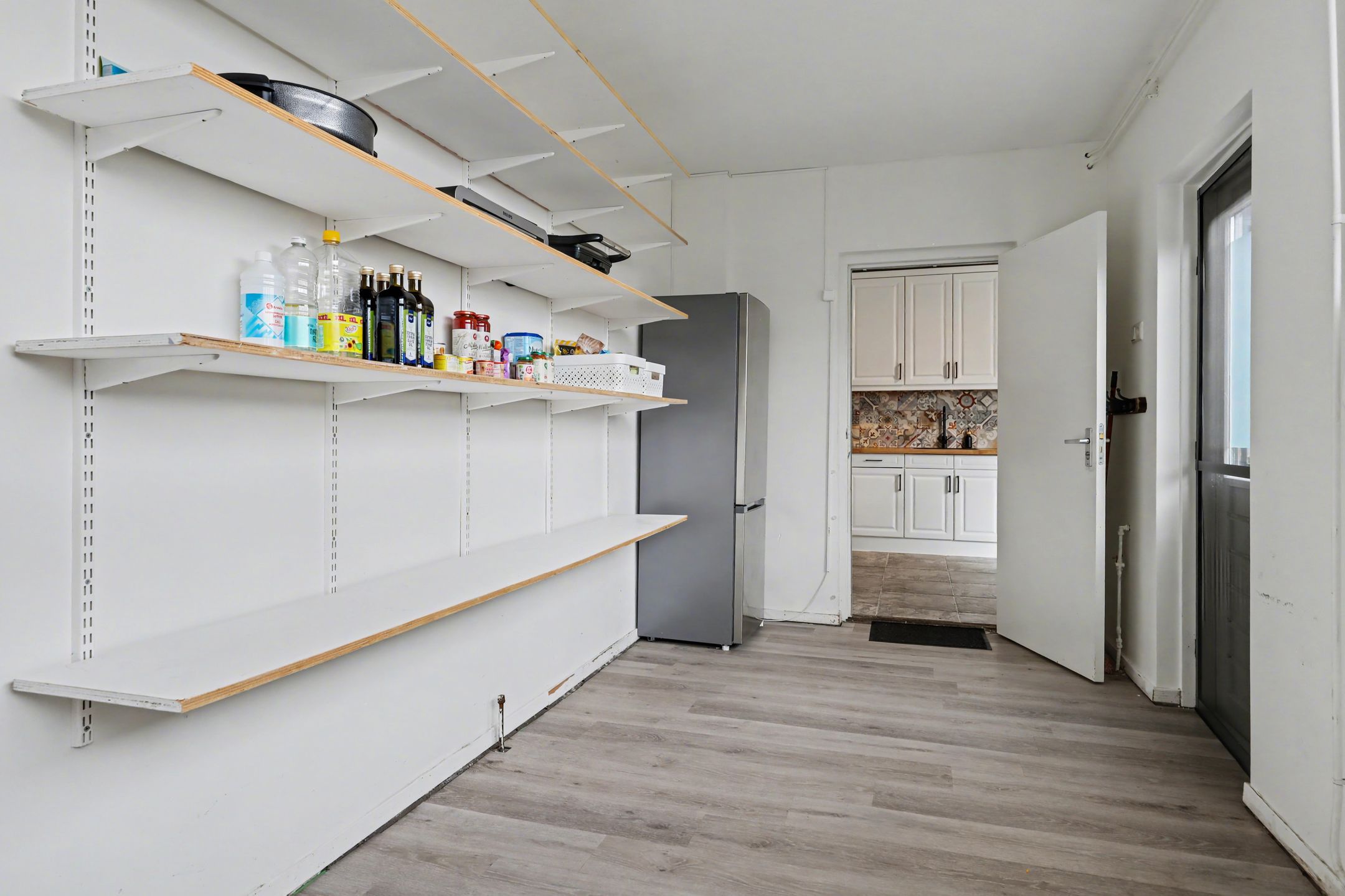 Spacious Extended Terraced Home with 4 Bedrooms in Vlijmen — 18