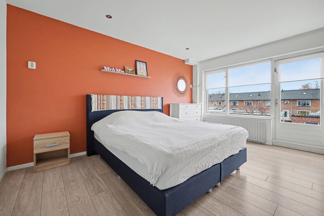Spacious Extended Terraced Home with 4 Bedrooms in Vlijmen — 22