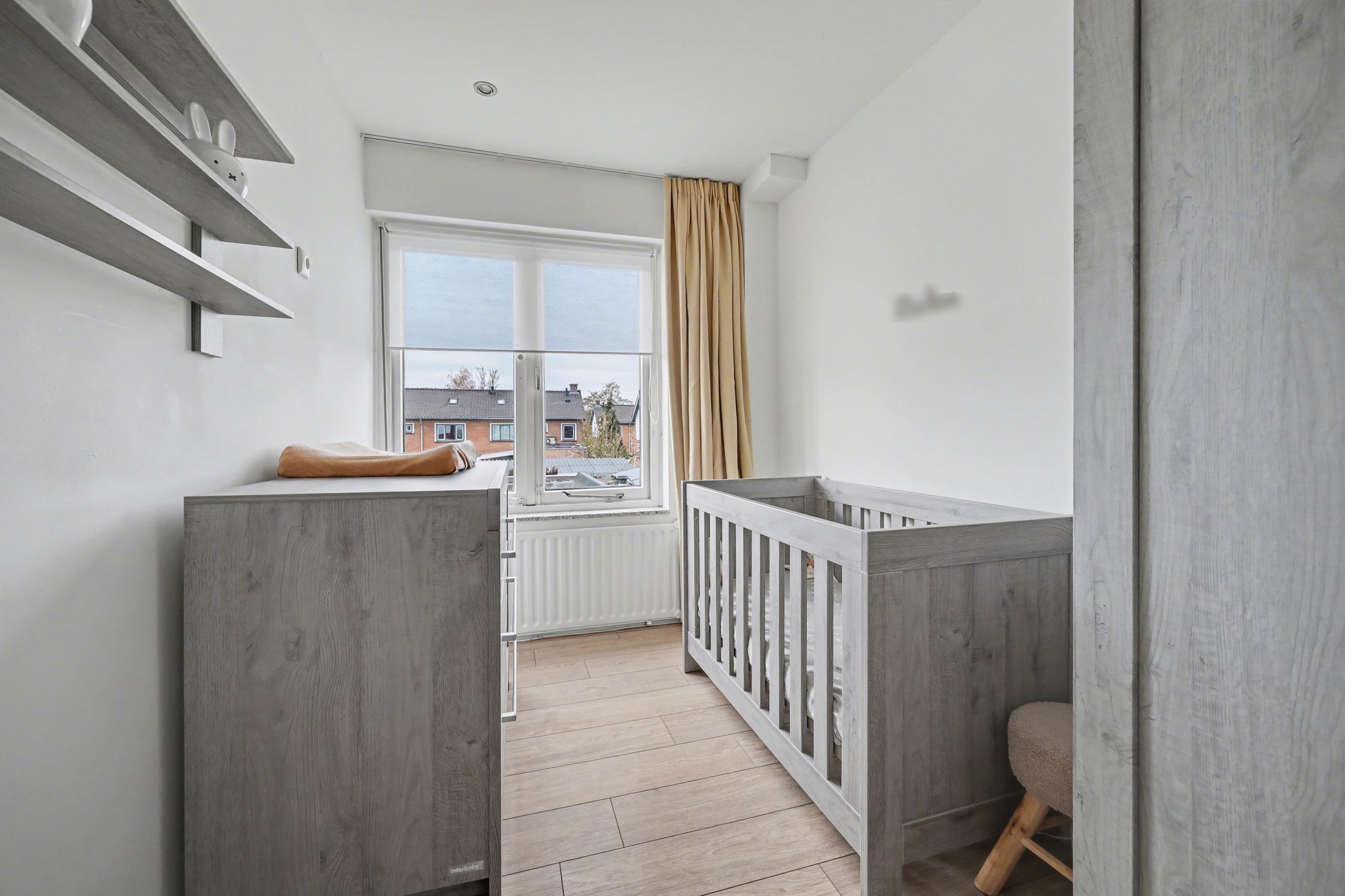 Spacious Extended Terraced Home with 4 Bedrooms in Vlijmen — 30