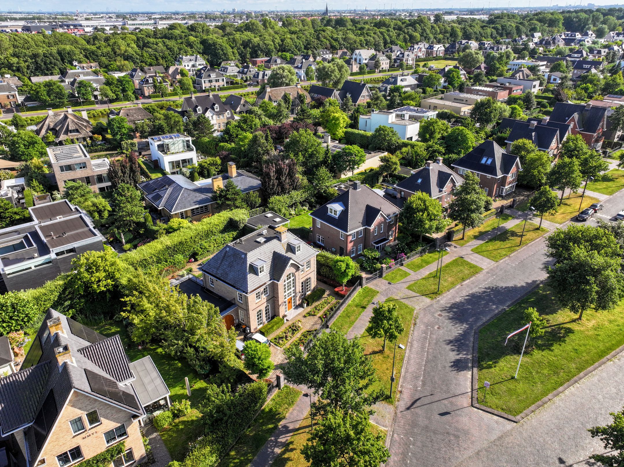 Foto 45 van Nederhoflaan 12