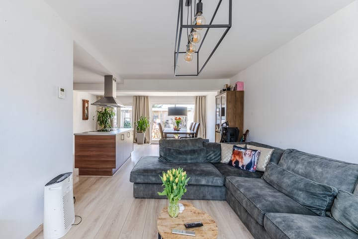 Photo 2 of Rector Buijselstraat 3