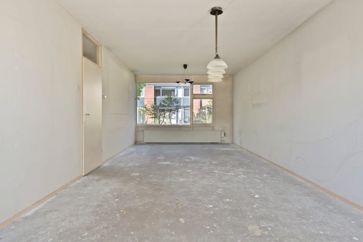 Foto 2 van Heilige Stoel 5905