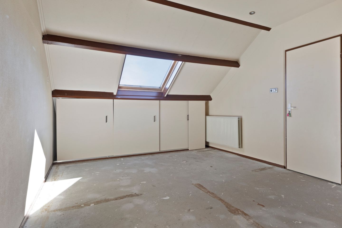 Photo 20 of Heilige Stoel 5905