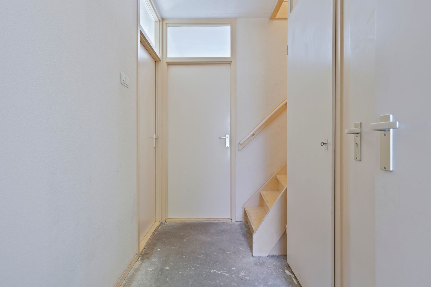 Photo 10 of Heilige Stoel 5905