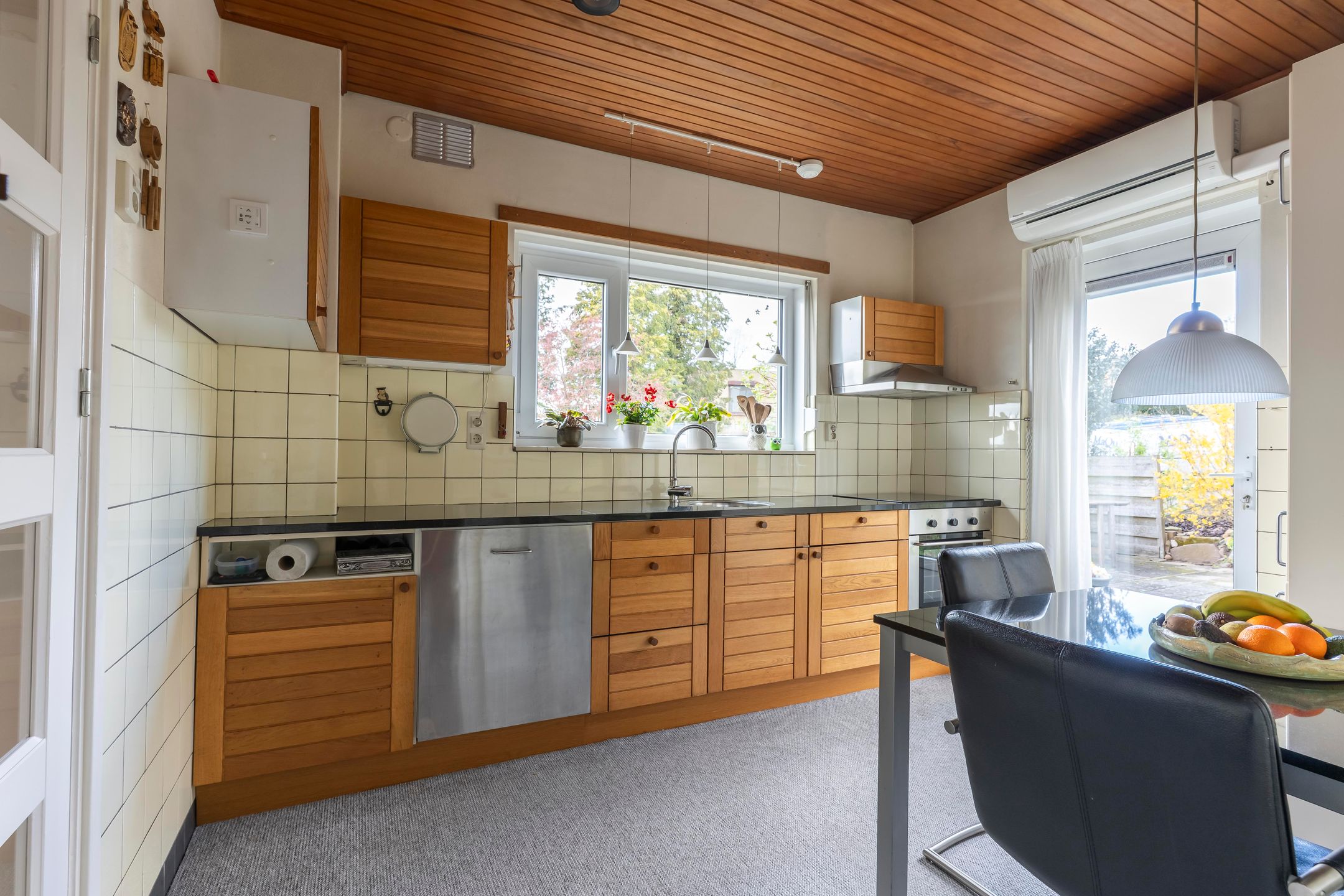 Photo 9 of Van Werschstraat 26