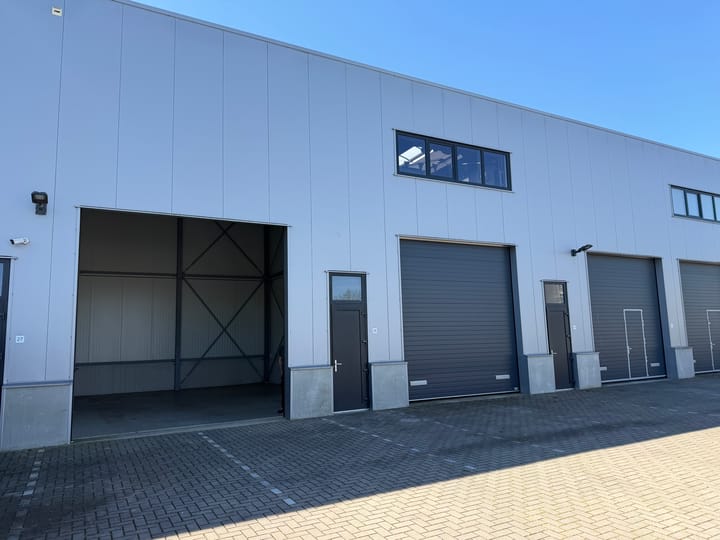 Volta 8-28, Middelharnis