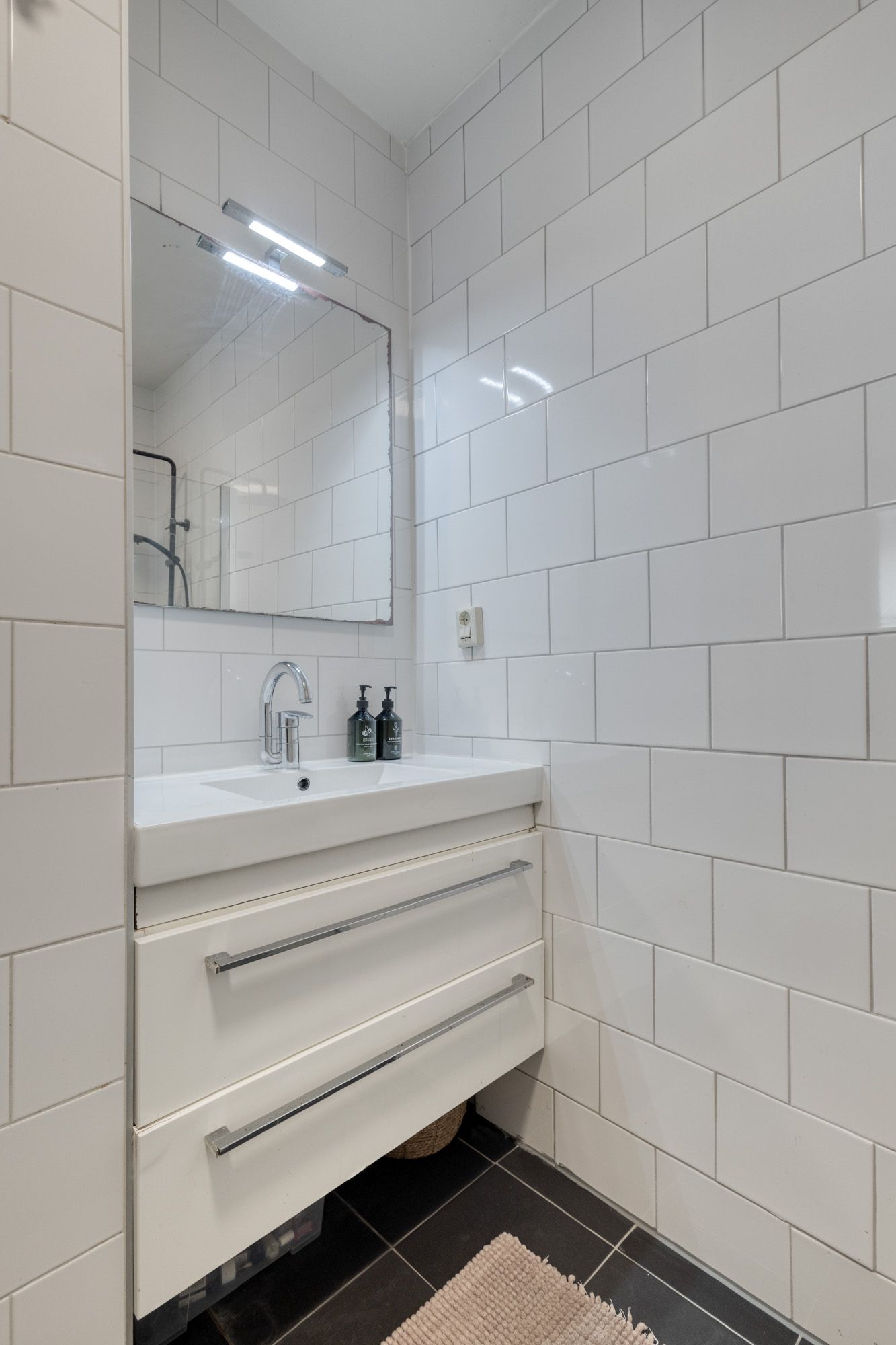 Photo 36 of Waalstraat 114