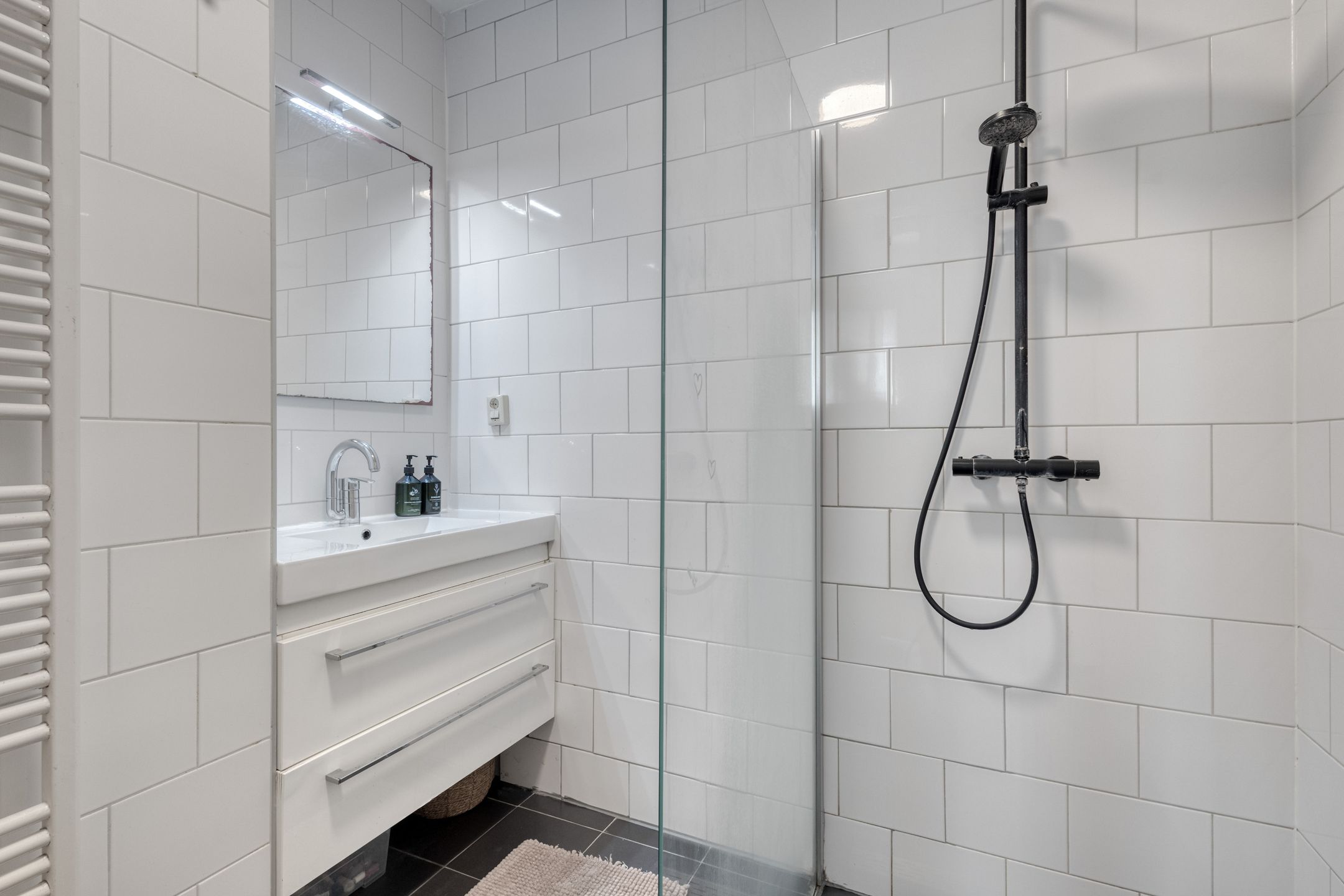 Photo 33 of Waalstraat 114