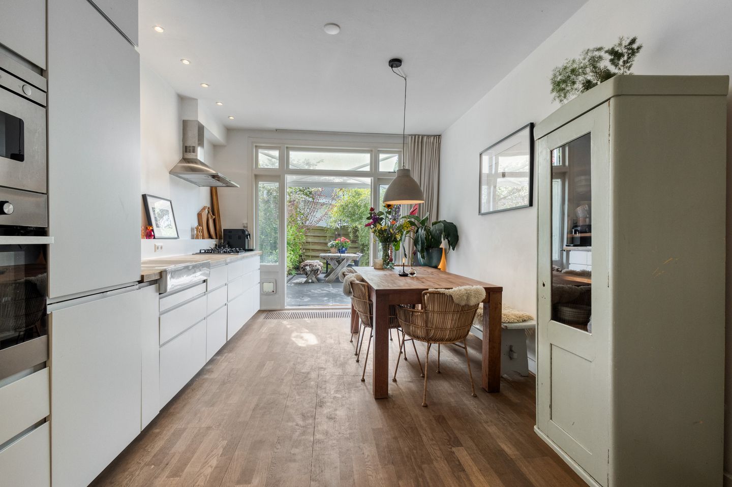 Photo 10 of Waalstraat 114