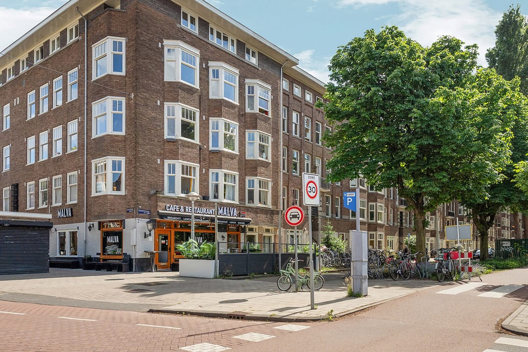 Photo 56 of Waalstraat 114