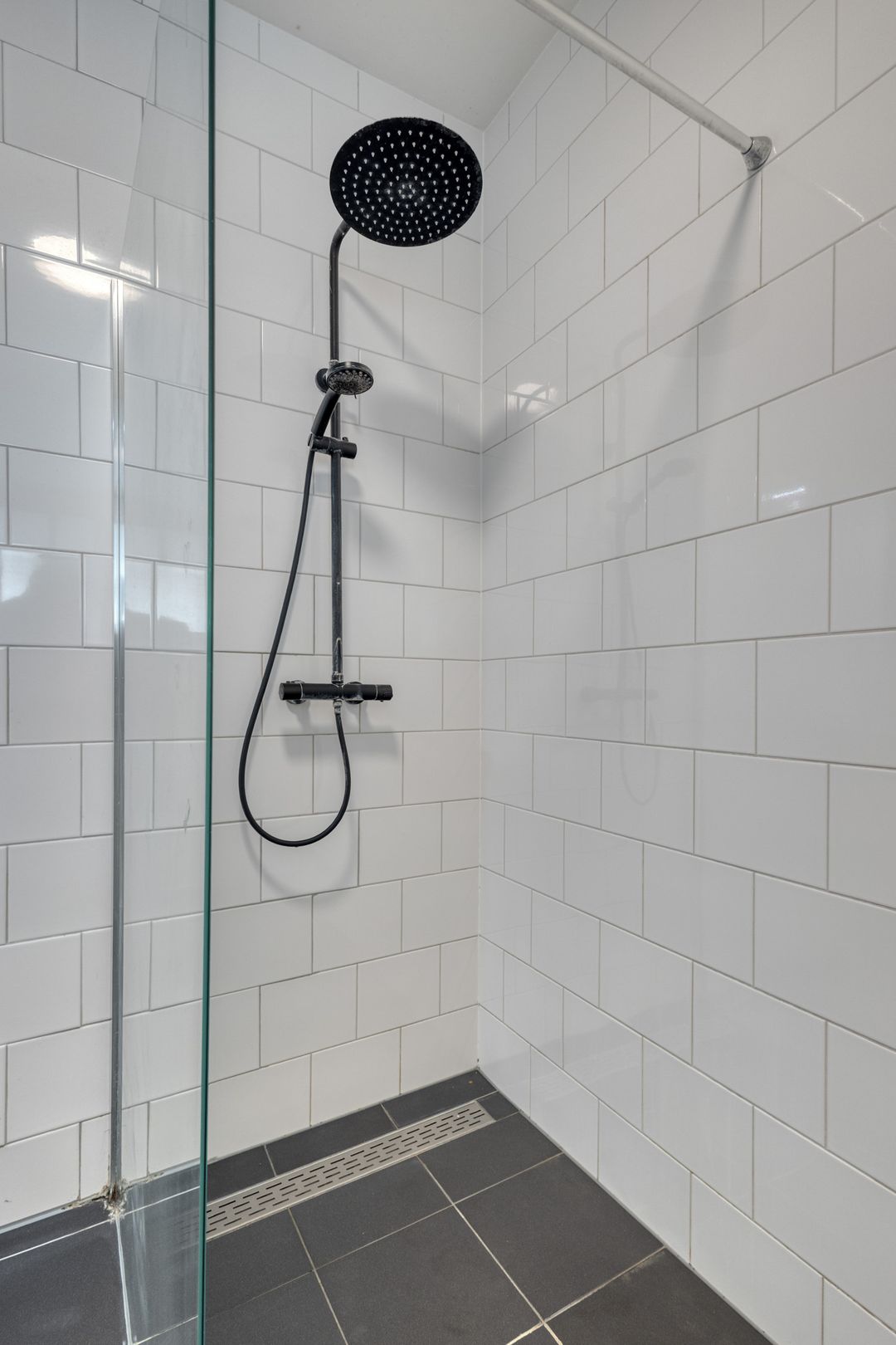 Photo 37 of Waalstraat 114