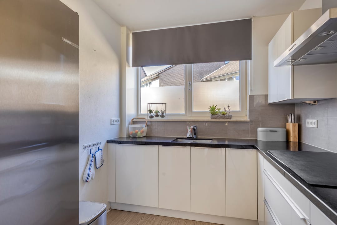 Foto 16 van Robert Stolzstraat 76