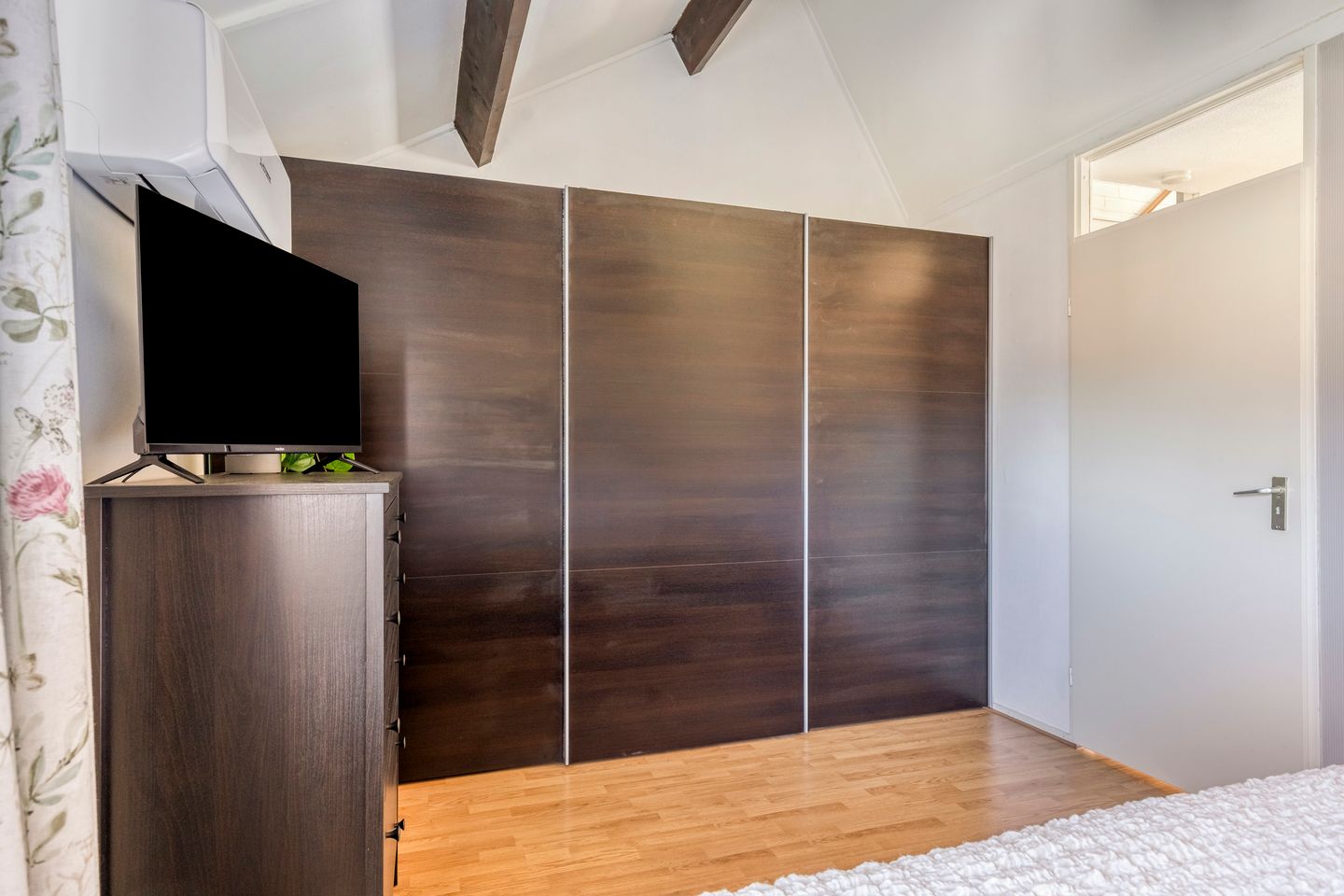 Foto 19 van Robert Stolzstraat 76