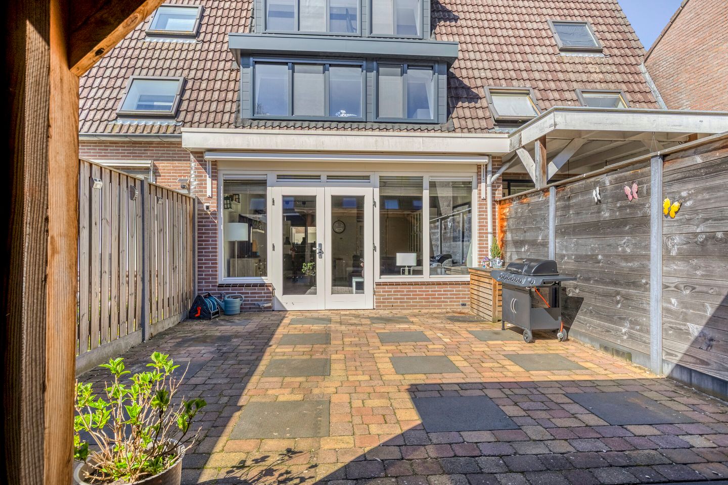 Foto 29 van Robert Stolzstraat 76