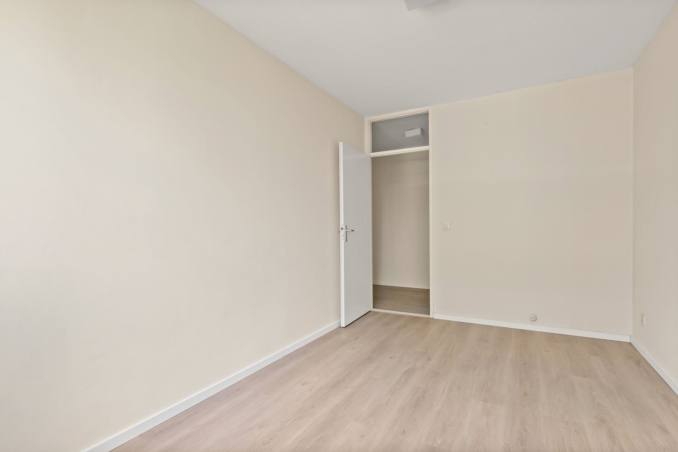 Photo 21 of Scheveningseweg 33