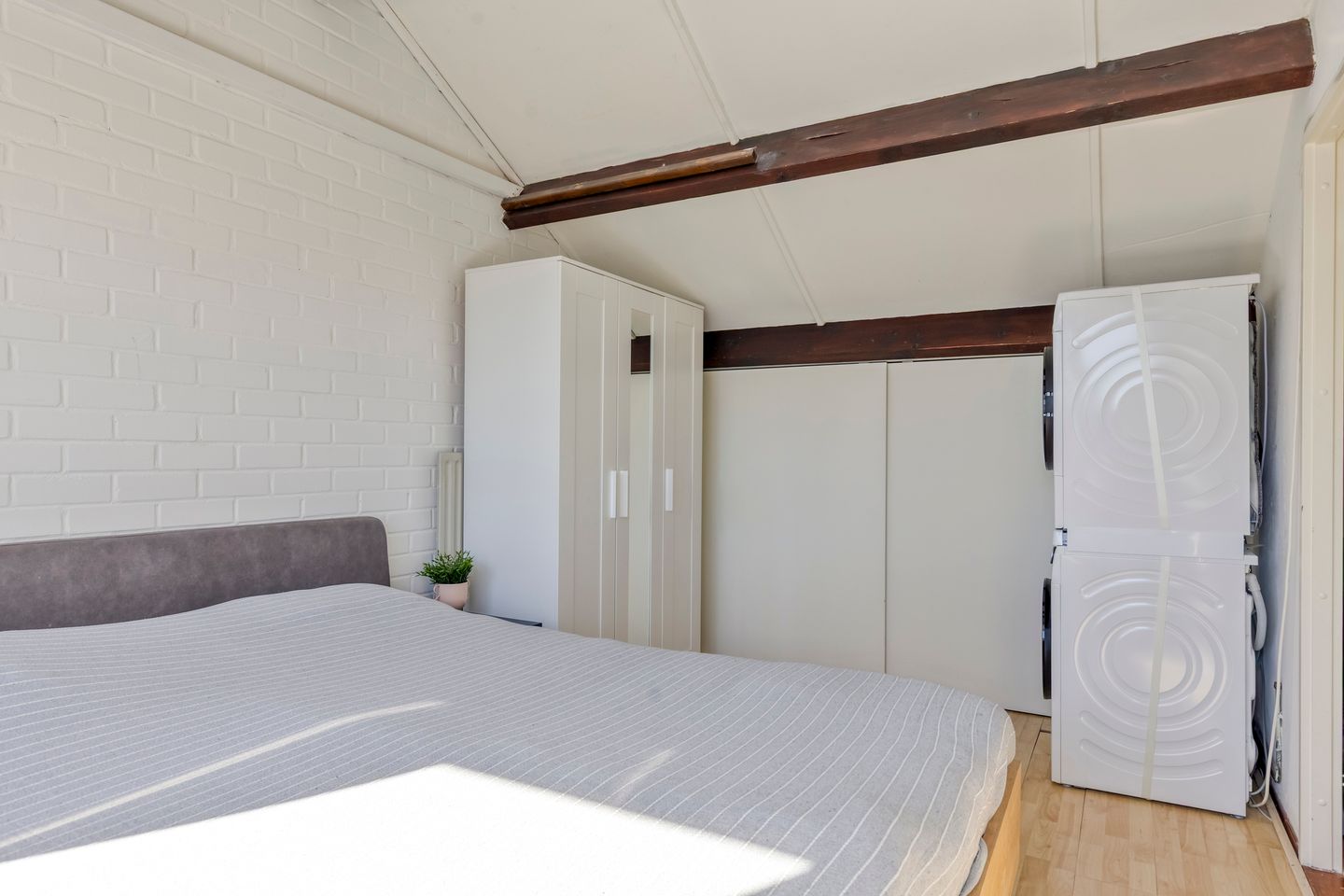 Foto 25 van Robert Stolzstraat 76