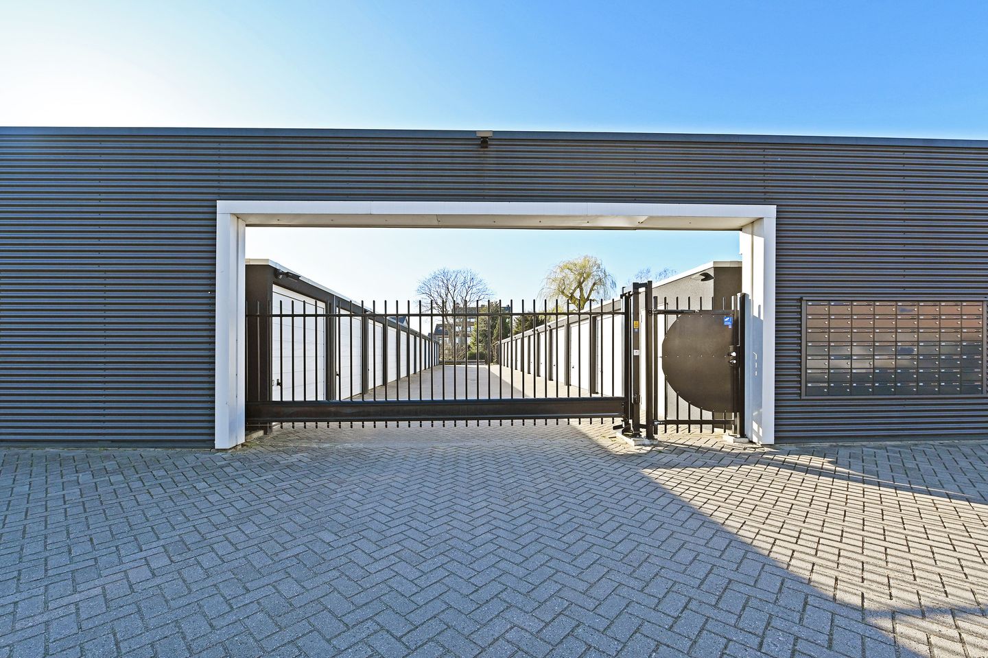 Bekijk foto 2 van Berkelse Poort 153-155