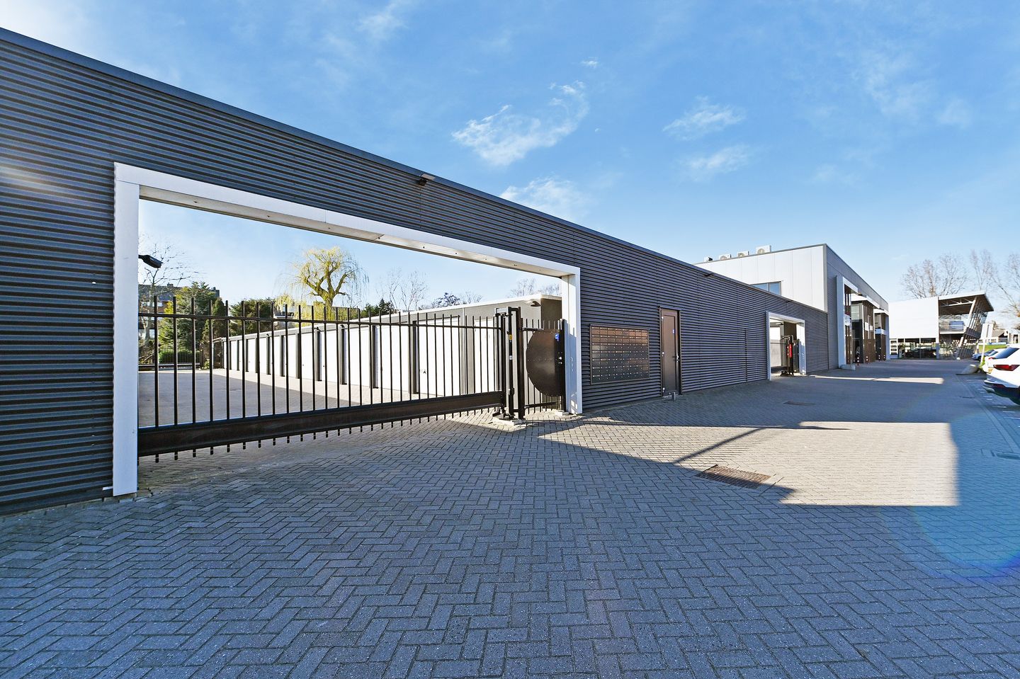 Bekijk foto 1 van Berkelse Poort 153-155