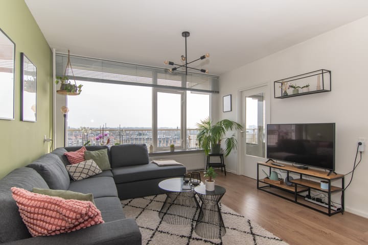 Photo 4 of Alexanderstraat 157