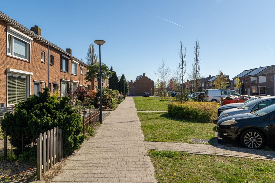 Photo 8 of van Berckenrodelaan 48