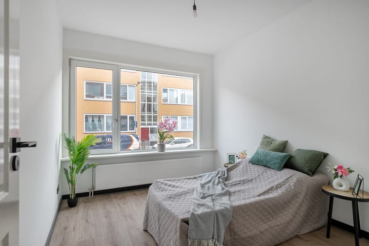 Photo 3 of Wieringerstraat 23-A