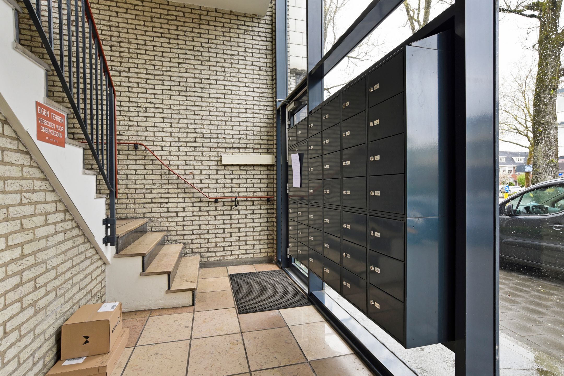 Unique 2-room apartment with sunny west-facing balcony and Amsterdamse Bos views — 15